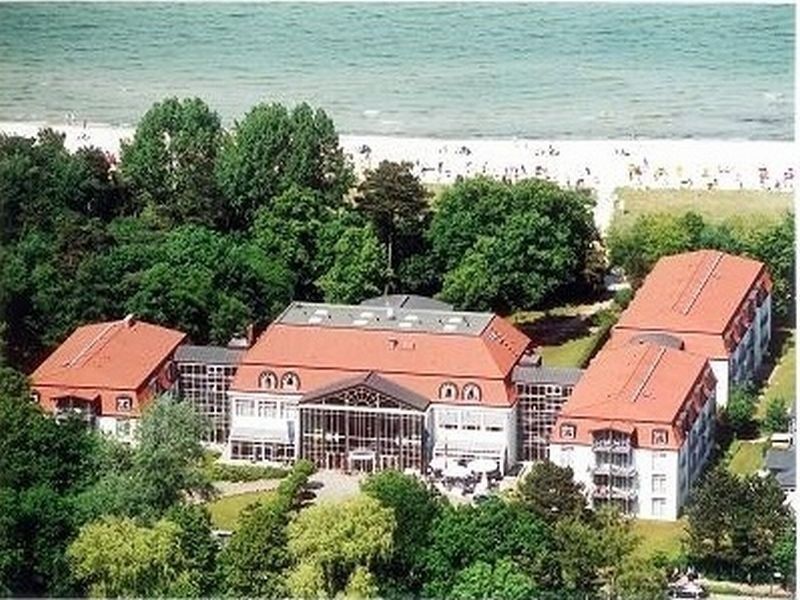 格罗斯赫尔佐格·冯·梅克伦堡湖畔酒店 博尔滕哈根 外观 照片